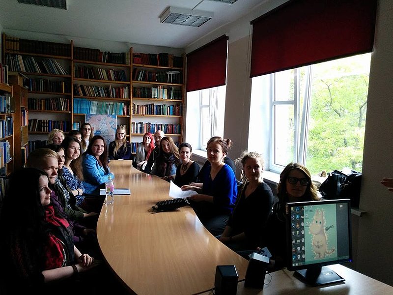 Somugru studenti tiekas ar izglītības nozares pārstāvjiem no Igaunijas